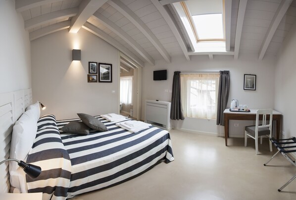 Double Room, Lake View