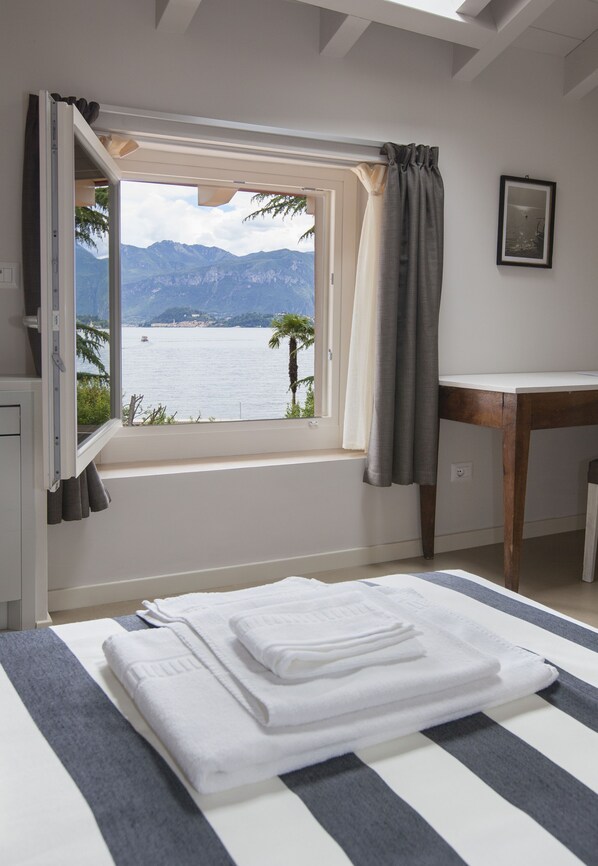 Double Room, Lake View | Lake view