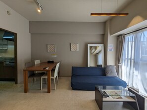Room, 3 Bedrooms (202) | 3 bedrooms, free WiFi, bed sheets - Pravafor Josai Apartment (Nagoya)