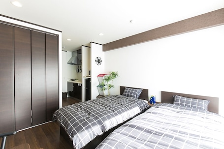 Free WiFi, bed sheets