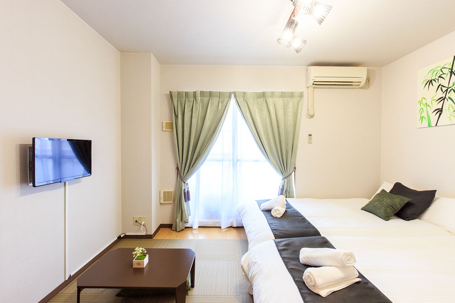 Wifi gratis y ropa de cama 