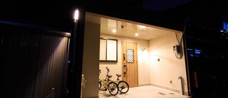 Façade de l’hébergement - soirée/nuit