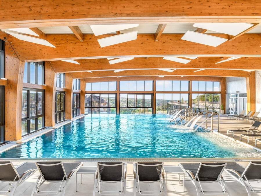 Indoor pool, seasonal outdoor pool, sun loungers, lifeguards on site
