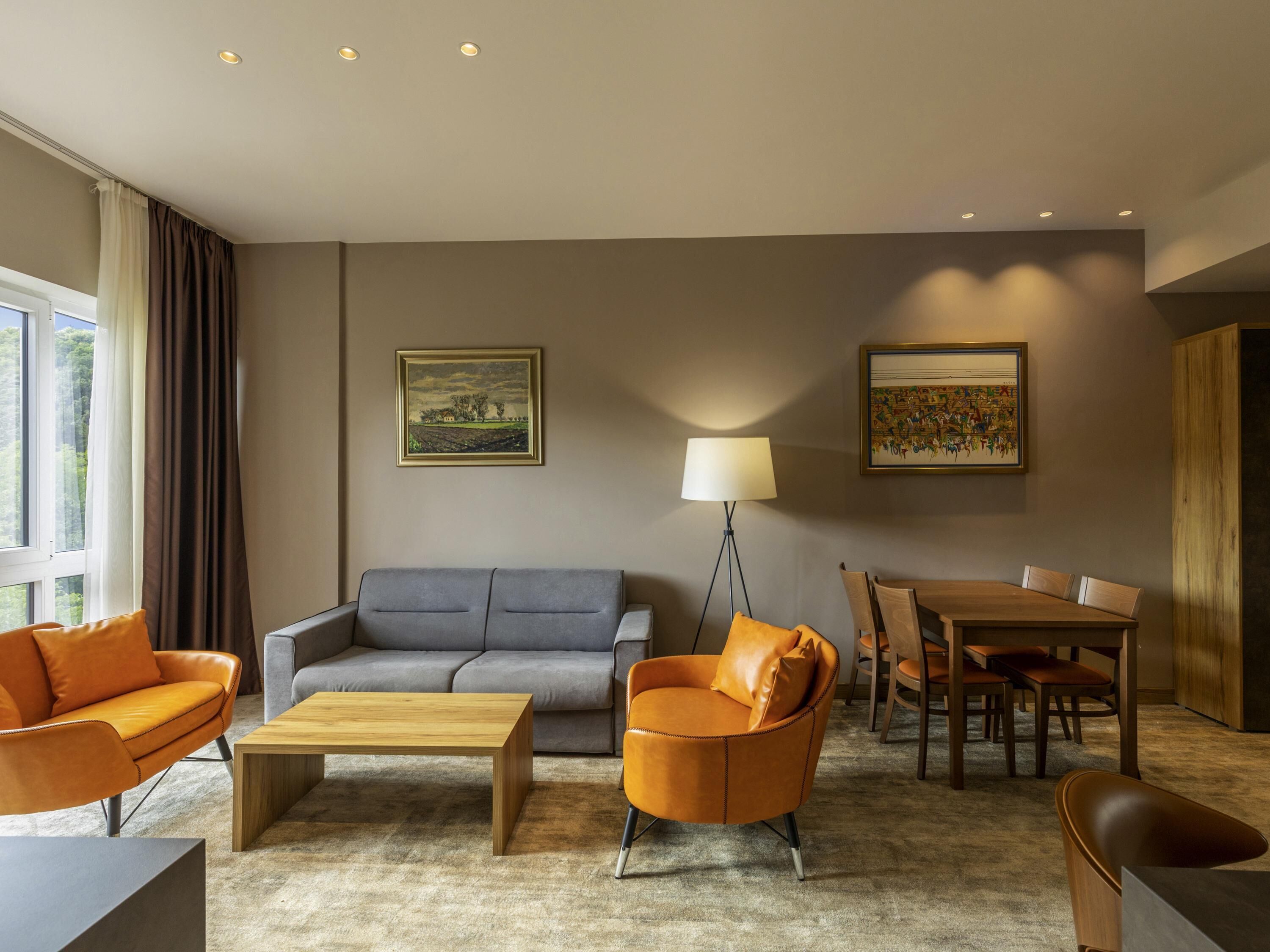 Executive-Suite, 1 King-Bett, Balkon | Bettwäsche aus ägyptischer Baumwolle, hochwertige Bettwaren, Zimmersafe