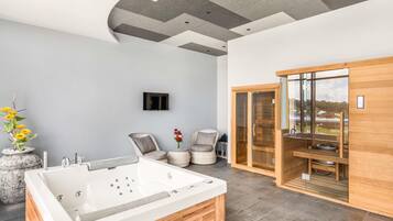 Pemandian Turki/hammam, perawatan tubuh, body wrap, dan body scrub