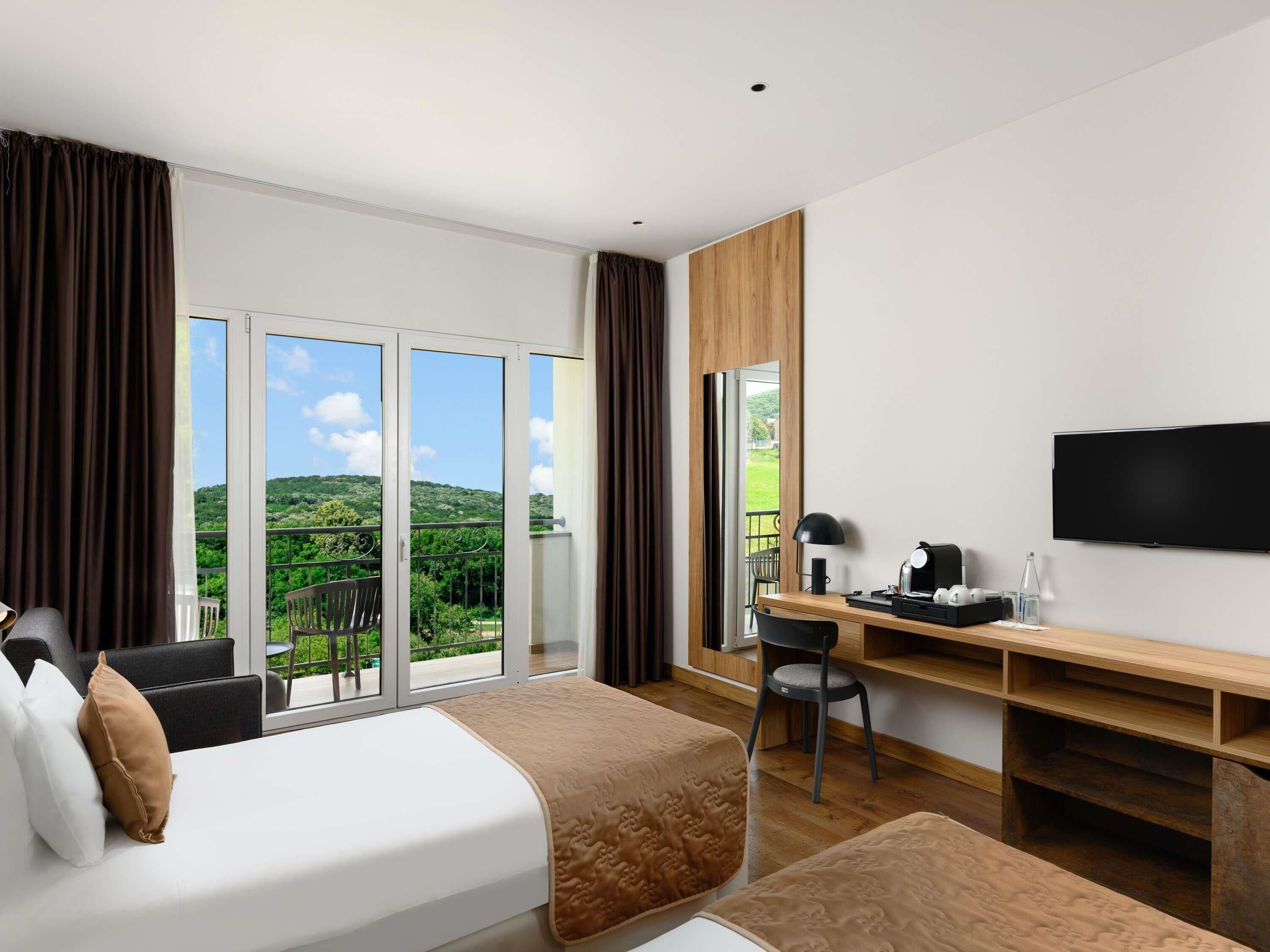 Superior Room, 2 Twin Beds, Balcony | Egyptian cotton sheets, premium bedding, in-room safe, desk