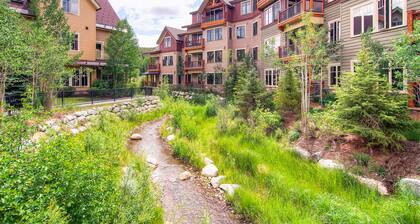 Modern, in-town condo with pool & hot tubs - walk to lifts & Main Street