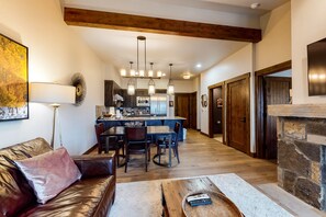 TV, fireplace, DVD player