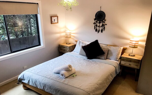 4 bedrooms, iron/ironing board, travel cot, WiFi