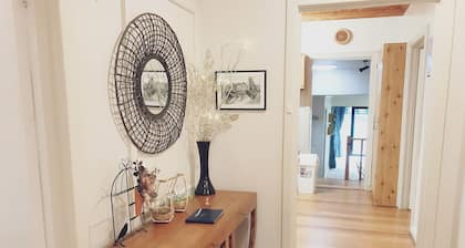 NORFOLK COTTAGE large central house free wifi