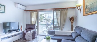 Fisherman's house, 4 bedrooms, mooring, WIFI, beach very close.