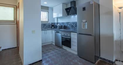 Fischerhaus, 4 Schlafzimmer, Liegeplatz, WIFI, Strand ganz in der Nähe.