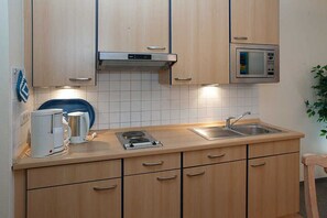 Unclassified image, 3 of 14, button