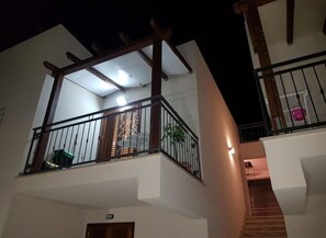 Esterni