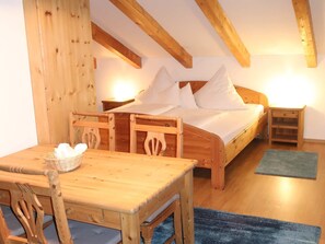 1 Schlafzimmer, Bügeleisen/Bügelbrett, Internetzugang, Bettwäsche
