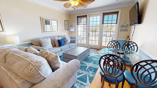 Smart TV, DVD player