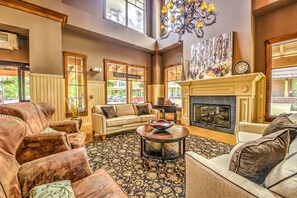 TV, fireplace, DVD player