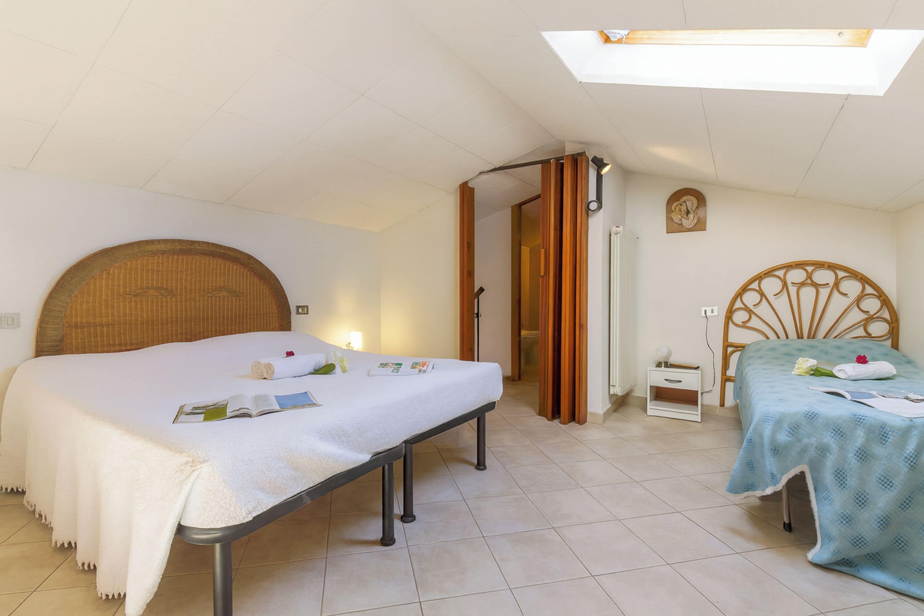 Apartemen Keluarga, beberapa kamar (Daniela 1 100m From Sea) | 2 kamar tidur, setrika/meja setrika, dan Wi-Fi (biaya tambahan)