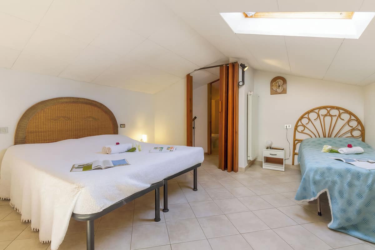 Apartemen Keluarga, beberapa kamar (Daniela 1 100m From Sea) | 2 kamar tidur, setrika/meja setrika, dan Wi-Fi (biaya tambahan)