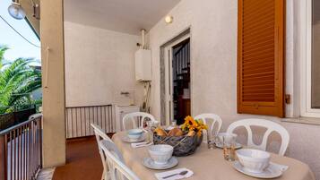 Family Apartment, 2 Bedrooms (Daniela 1 100m From Sea) | Terrace/patio