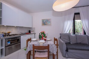 Departamento familiar, varias habitaciones (Francesca 2 600m From Sea) | Interior