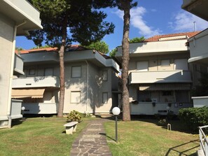 Departamento familiar, varias habitaciones (Mare 7 250m From Sea) | Exterior