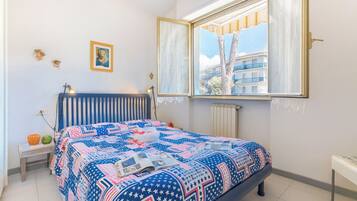 Family Apartment, Multiple Bedrooms (Mare 7 250m From Sea) | 2 bedrooms, iron/ironing board, WiFi, bed sheets