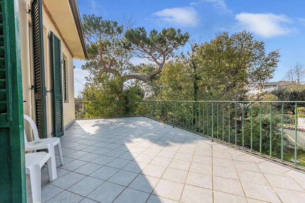Terrace/patio - Il Gladiolo - Focette 100mt From Sea (Pietrasanta)