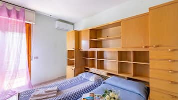 Familie appartement, meerdere slaapkamers (La Chimera 700m from sea) | 3 slaapkamers, wifi, beddengoed