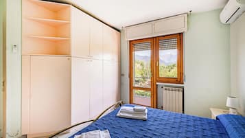 Family Apartment, Multiple Bedrooms (La Chimera 700m from sea) | 3 bedrooms, WiFi, bed sheets