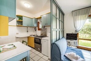Family Apartment, Multiple Bedrooms (La Chimera 700m from sea) | Interior - La Chimera 700m from sea (Massa)