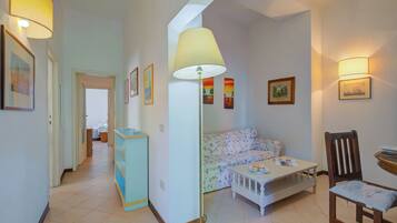 21-inch TV with cable channels