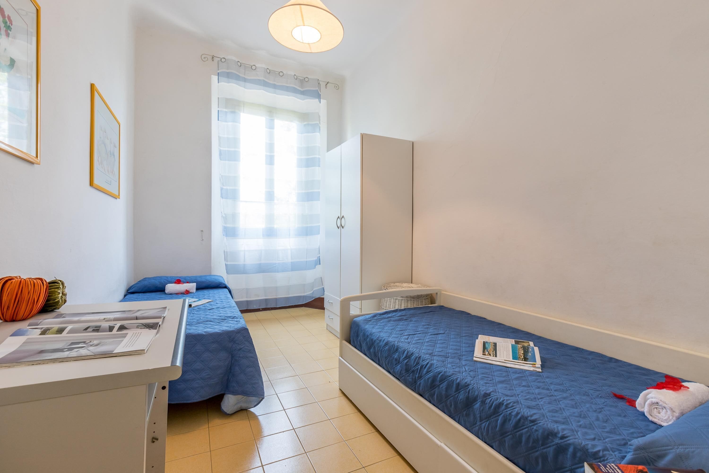 Family Apartment, Multiple Bedrooms, Sea Facing (La Rosa - Focette 100m from sea) | 3 bedrooms, iron/ironing board, WiFi, bed sheets