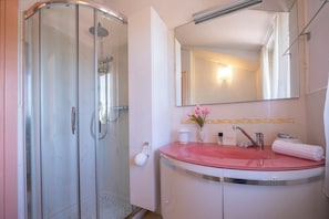 Family Villa, Multiple Bedrooms, Mountainside (Villa Clara few km from the sea) | Bathroom | Shower, rainfall showerhead, bidet, towels