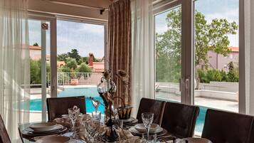 Villa, eigener Pool | Ausblick vom Zimmer