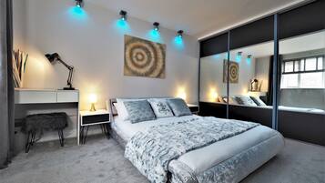 1 bedroom, desk, iron/ironing board, free WiFi