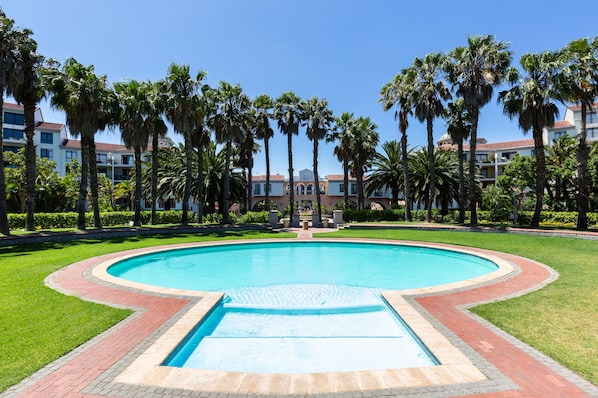Indoor pool, outdoor pool
