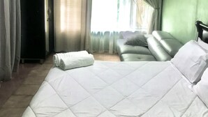Room - Ankuweni Guest Lodge (Giyani)