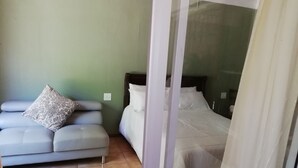 Room - Ankuweni Guest Lodge (Giyani)