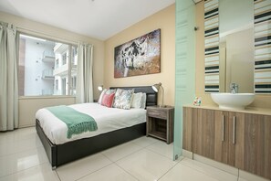 1 bedroom, iron/ironing board, internet, bed sheets