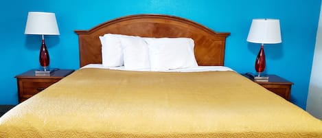 Decoración personalizada, muebles diferentes y escritorio