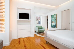 2 bedrooms, soundproofing, iron/ironing board