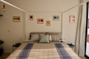 5 bedrooms, iron/ironing board, free WiFi, bed sheets - Exceptional mix of architecture , nature and luxury (Puglia)