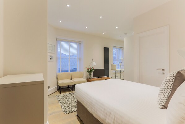 Studio | Iron/ironing board, free WiFi, bed sheets - Leicester Square One (London)