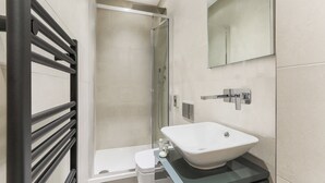 Studio | Bathroom - Leicester Square One (London)
