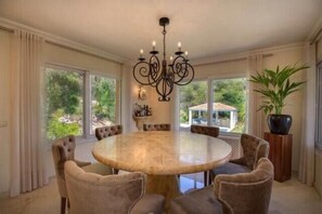 Luxury Villa | Living area