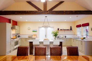 Private kitchen - Cart House 4 bedrooms - sleeps 9 guests  in 4 bedrooms (Beverley)