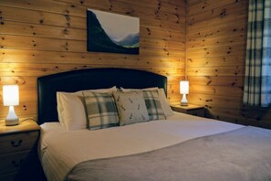 1 bedroom, travel crib