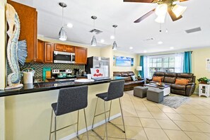 Fridge, microwave, oven, stovetop - 4 BR |  SLEEP 10 | PRIVATE GUEST SUITE | HEATED POOL |  NEAR BEACHES, WATERPARK & PGA (Palm Beach Gardens)