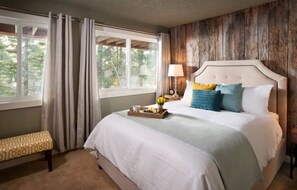 2 Schlafzimmer, Schreibtisch, Bügeleisen/Bügelbrett, Reisekinderbett